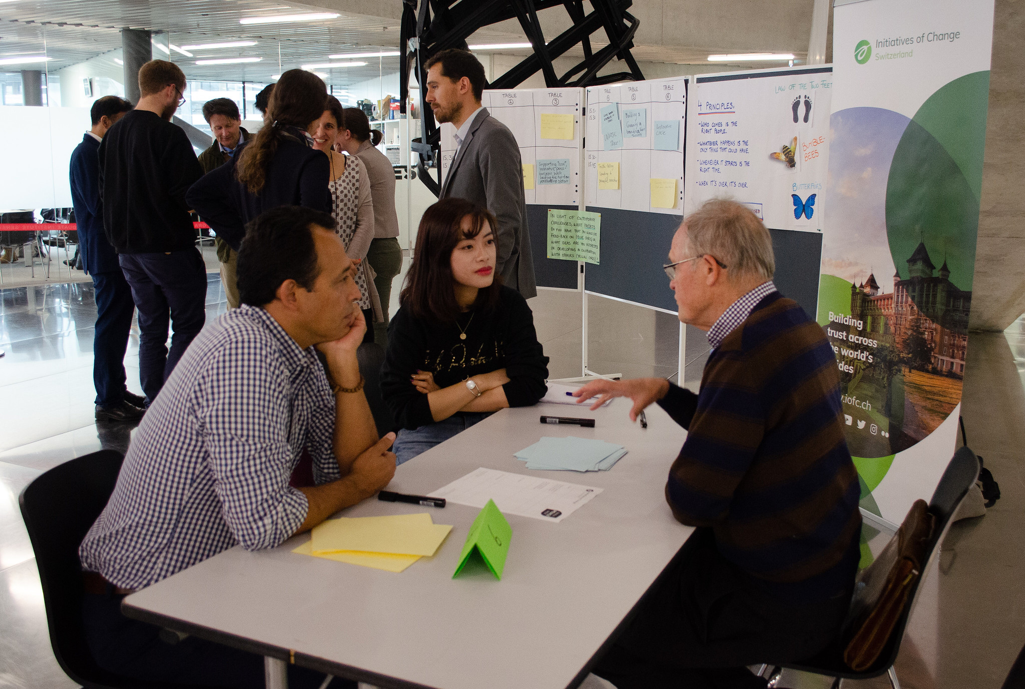 A Human Library at the University Library in Bern IofC